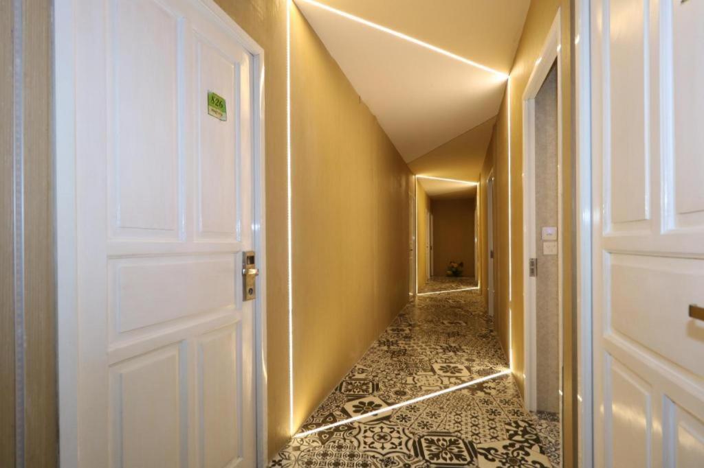 ג'קרטה Magnolia Hotel מראה חיצוני תמונה
